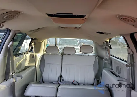 2007 Chrysler Town & Country Touring from USA, damaged, VIN 2A8GP54L07R195196